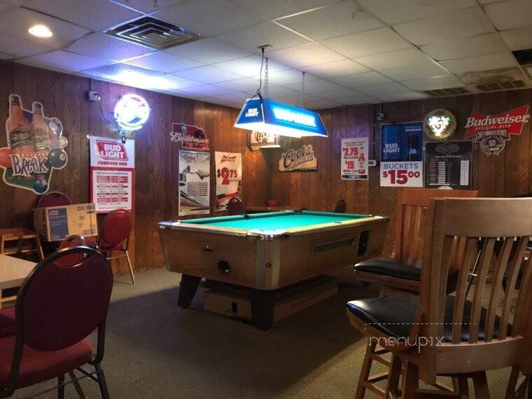 Sheri's Grill & Bar - Milford, NE