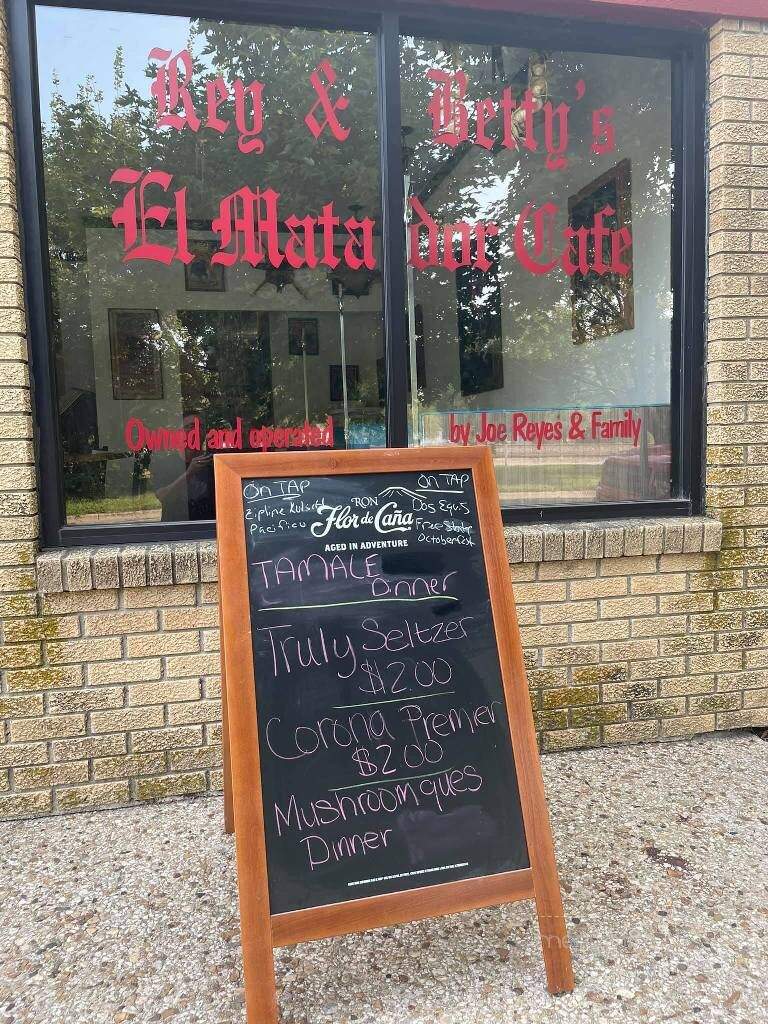 El Matador Cafe - Lawrence, KS